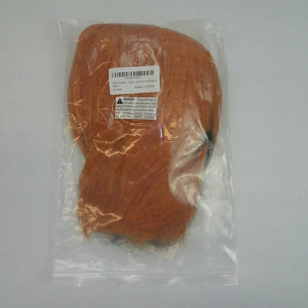 Short Orange Cosplay Wig with Yellow Streak – Layered Style